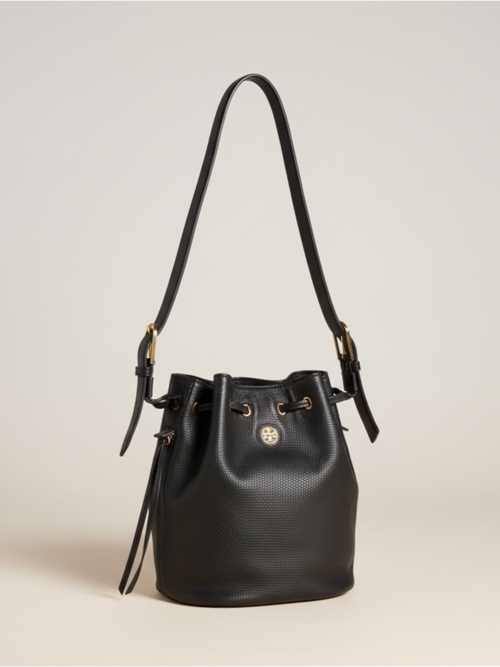 ✨ Tory Burch Black Pebbled Leather Drawstring Bucket Bag Gold Medallion EUC